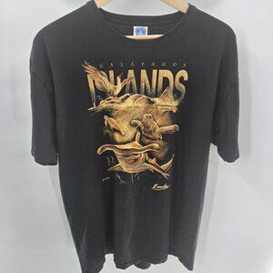 Vintage Galapagos Island Black Gold Turtles Shark Crane Ecuador T-Shirt XXL